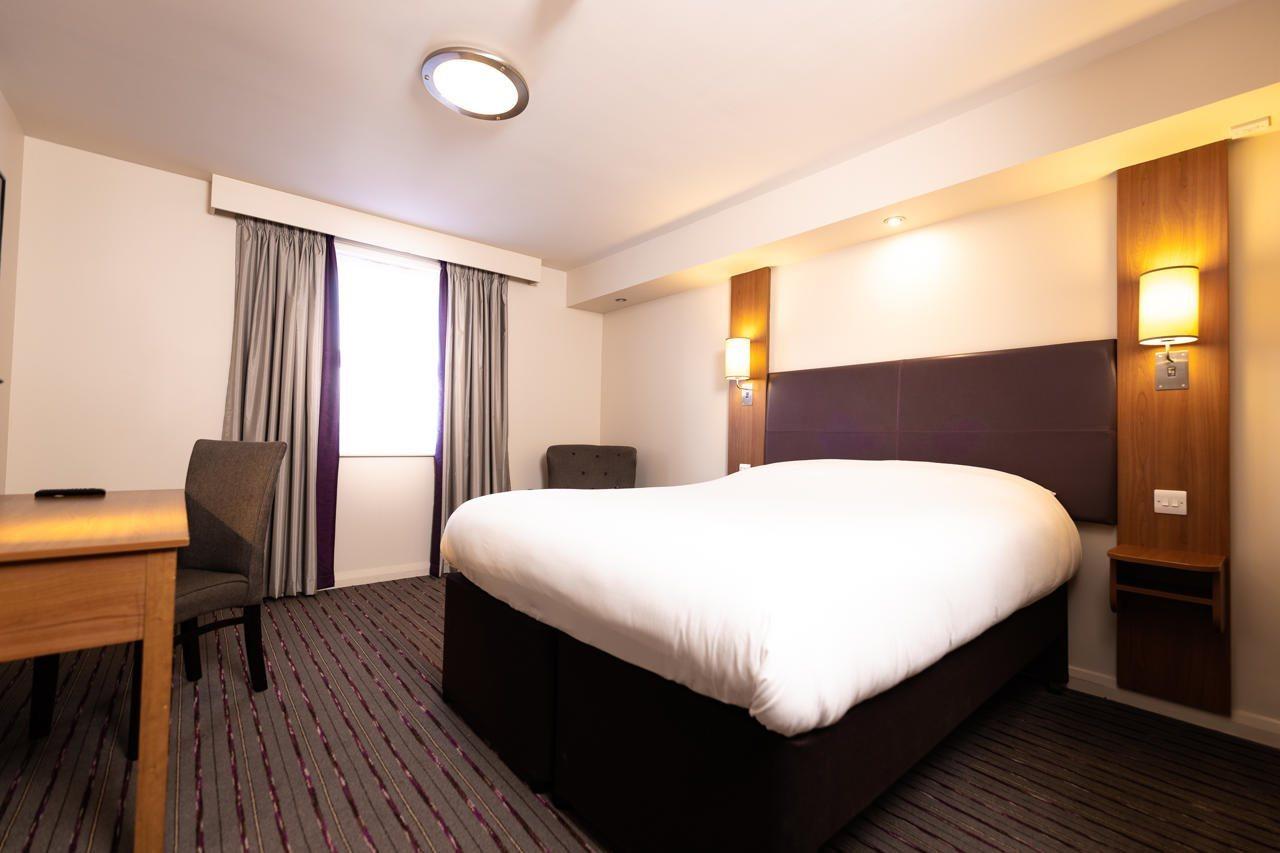 Ibis Coleraine Riverside Exterior photo