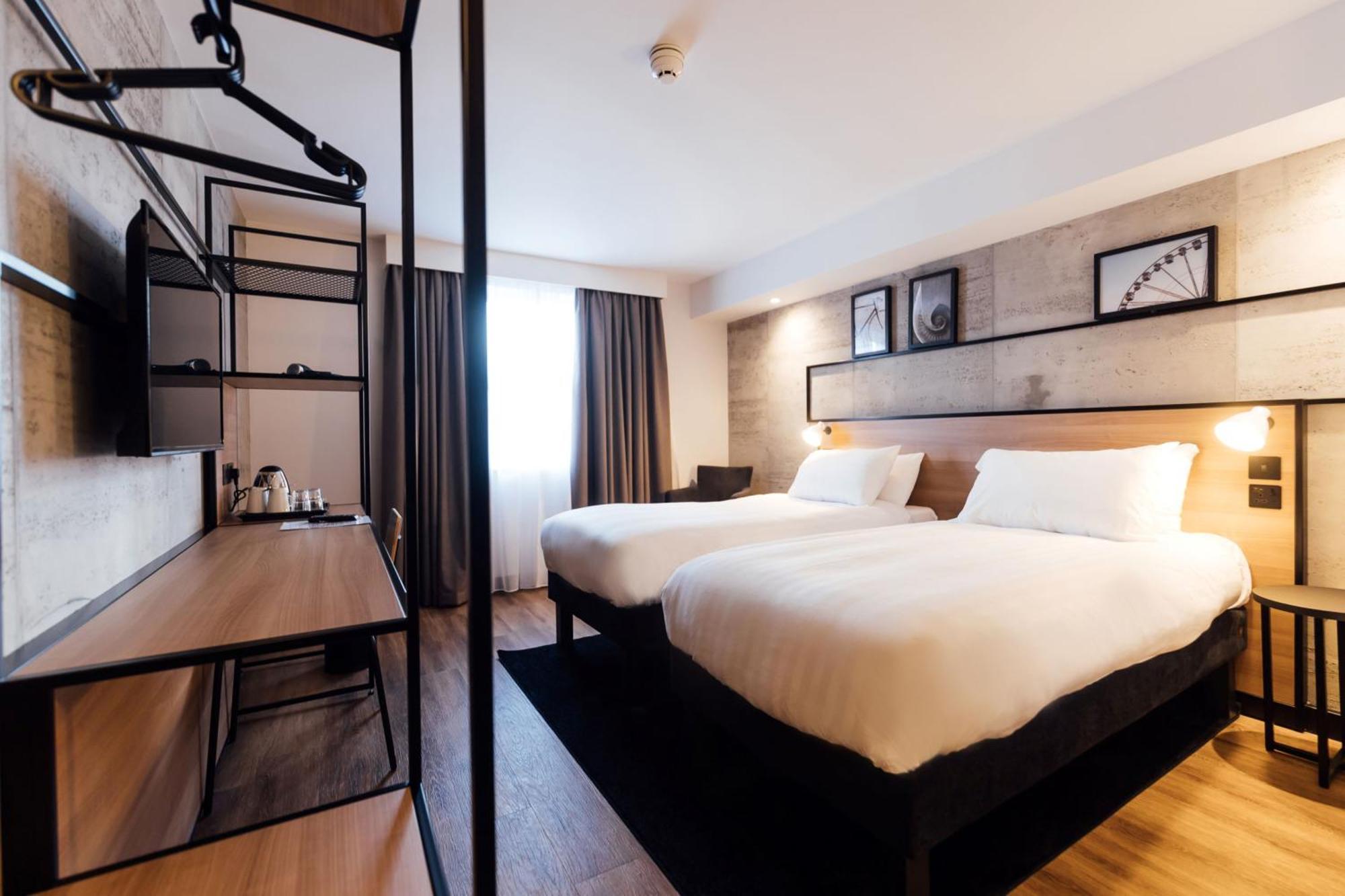 Ibis Coleraine Riverside Exterior photo